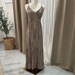 Elegant Spotted Maxi Dress